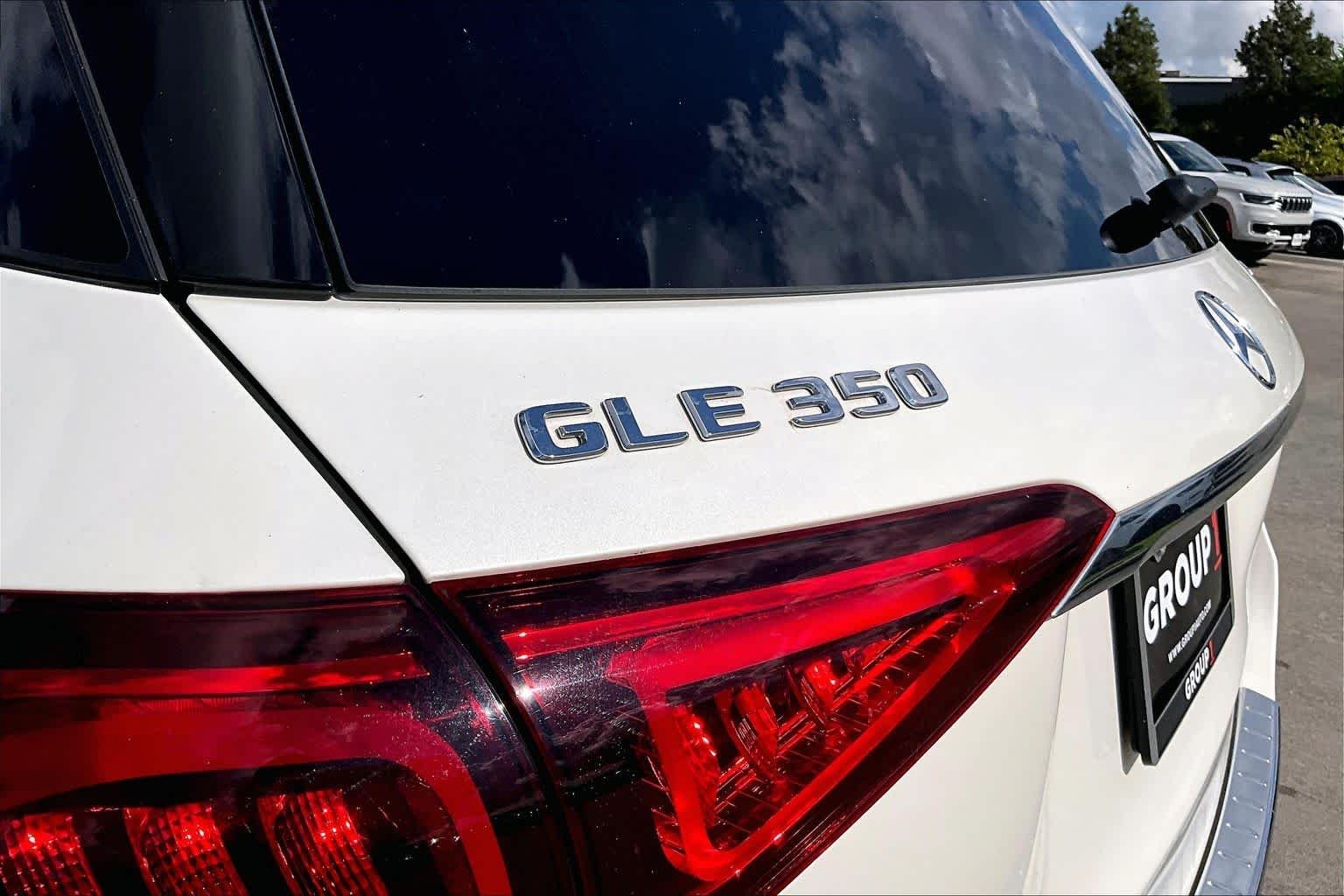 Used 2022 MANUFAKTUR Diamond White Bright Mercedes-Benz GLE 350 image 29