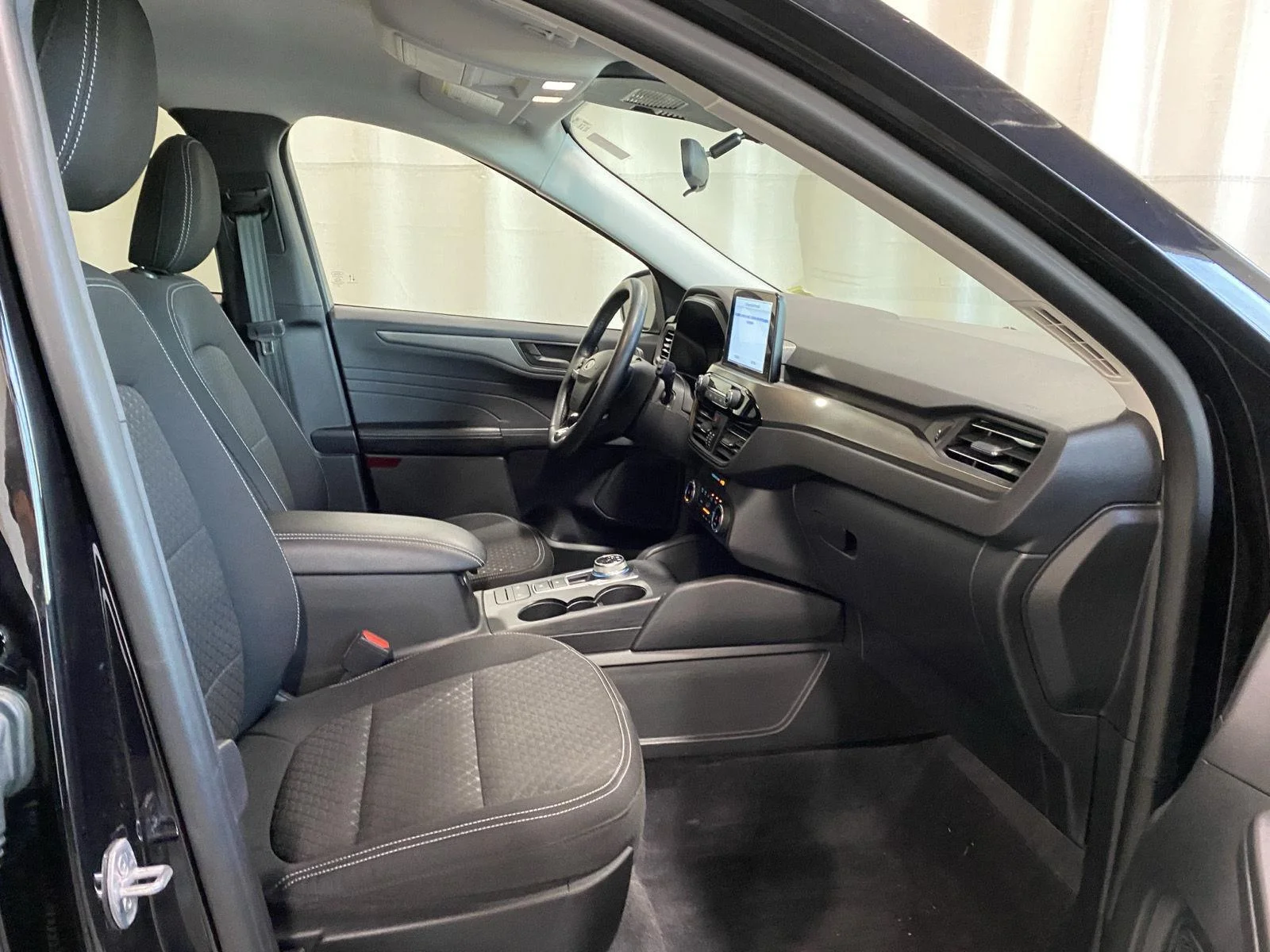 Used 2023 Agate Black Ford Active image 11