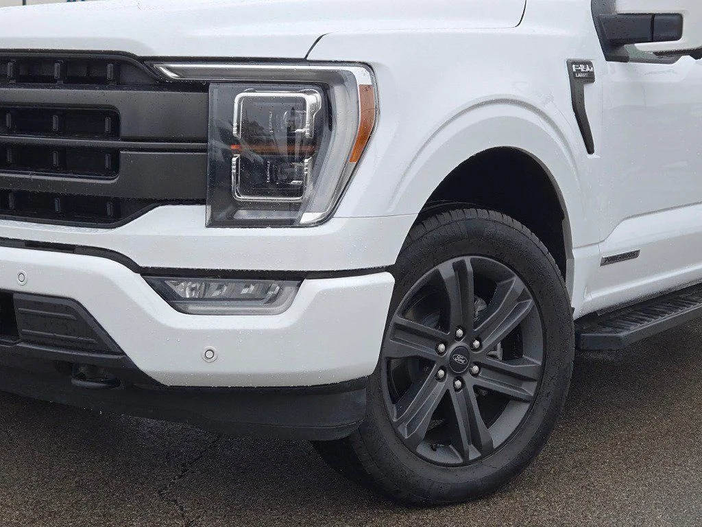 Certified Used 2023 White Ford Lariat image 3