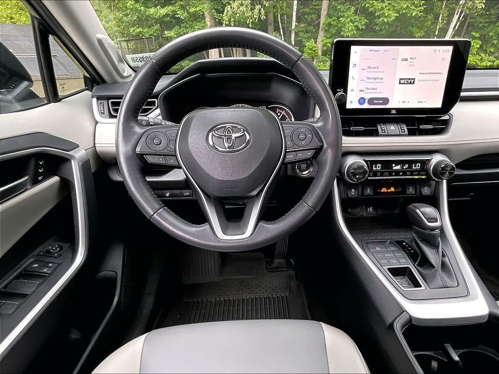 Used 2025 Blueprint Toyota XLE Premium image 17