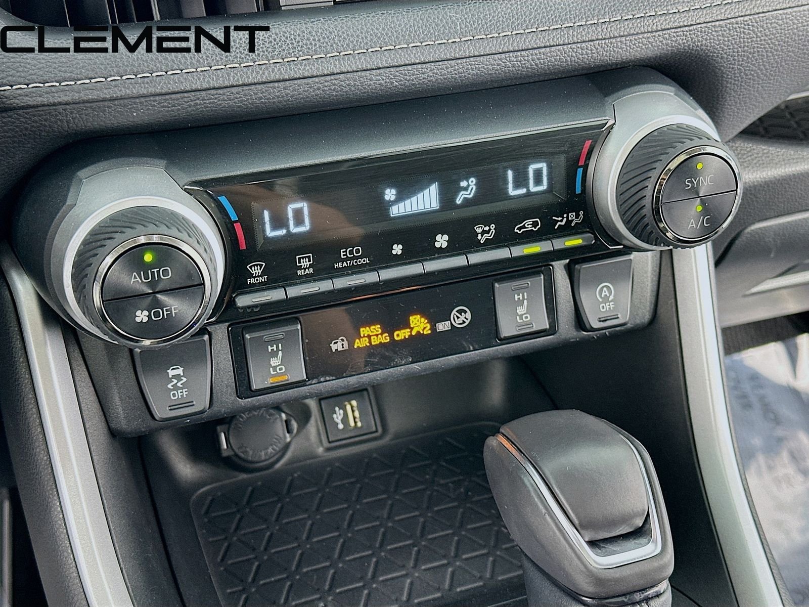 2023 Toyota RAV4 XLE Premium - Photo 22