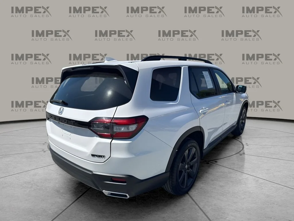 Used 2025 White Honda Sport image 4