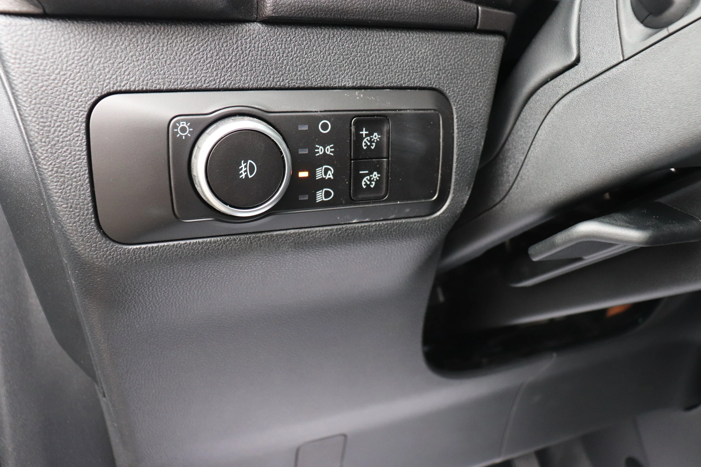 New 2026 CARBONIZED GREY Ford Outer Banks image 11