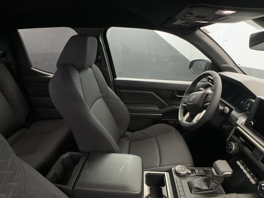 2026 Toyota Tacoma SR5 - Photo 26