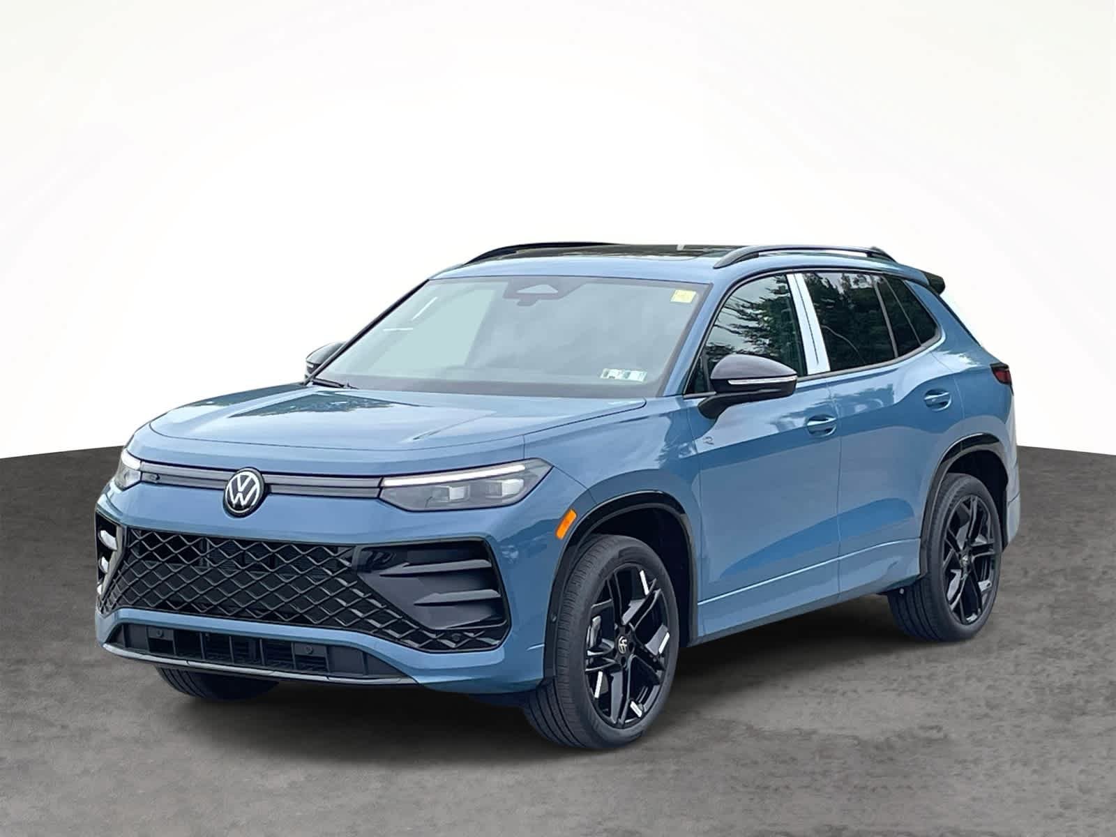 New 2026 U1U1/Blue Volkswagen SE R-Line Black image 11