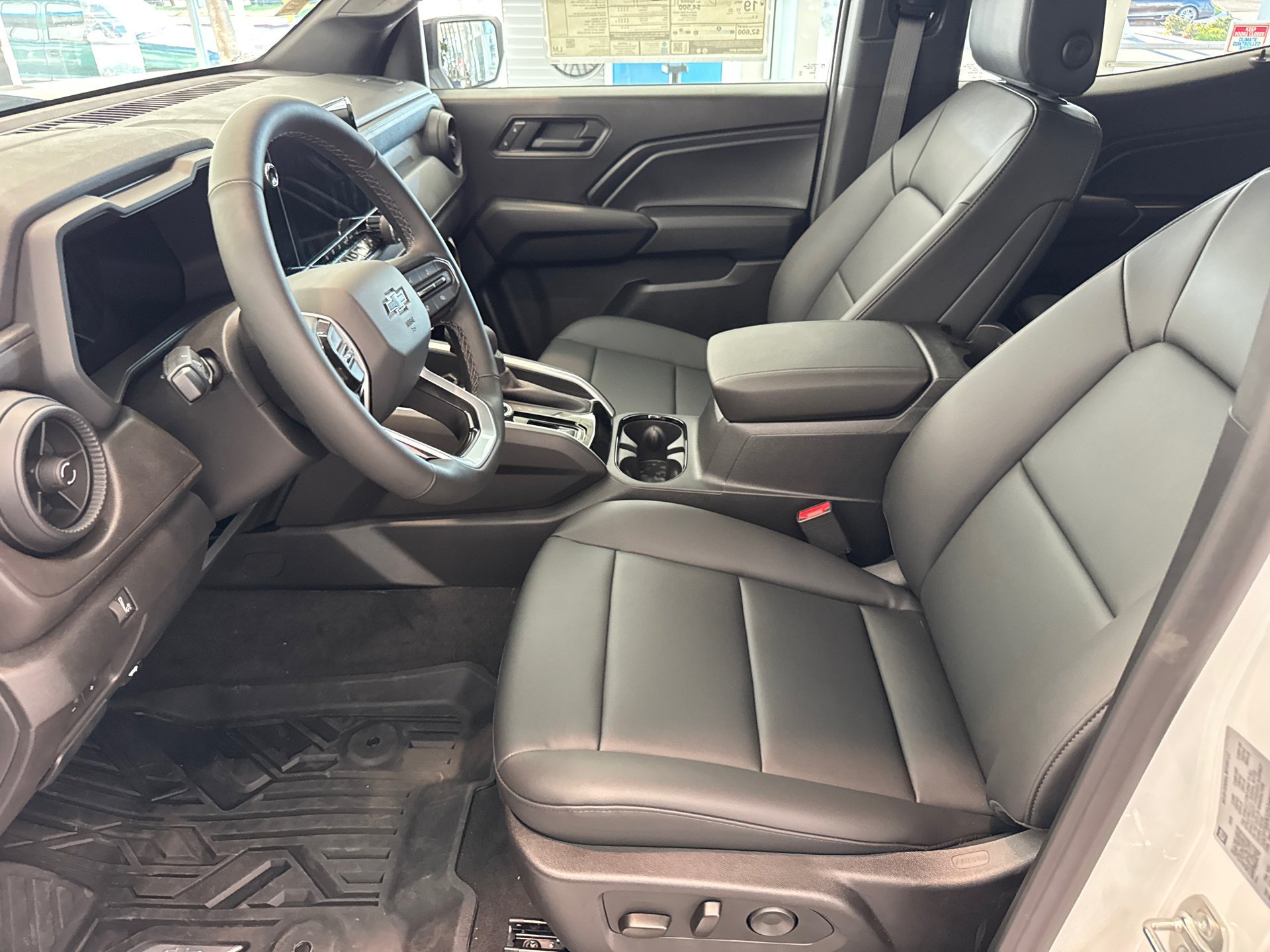 2026 Chevrolet Colorado Trail Boss - Photo 17
