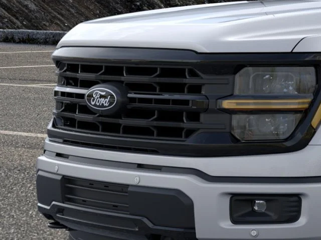 New 2026 Silver Metallic Ford XLT image 17