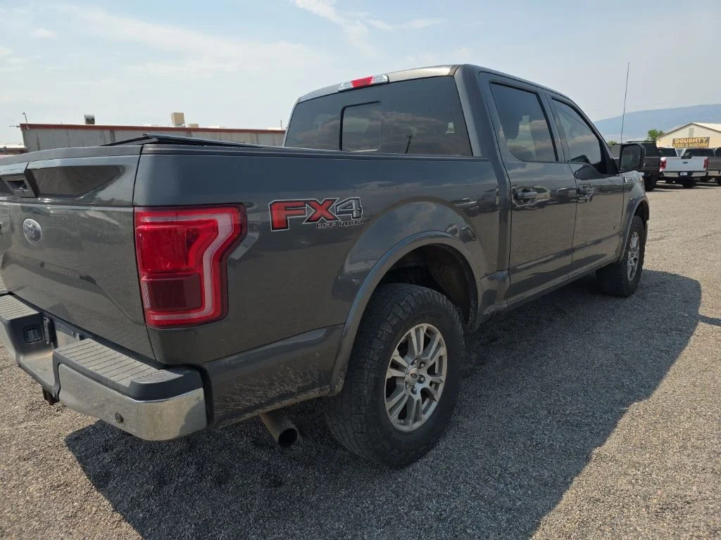 Used 2017 Magnetic Ford Lariat image 6