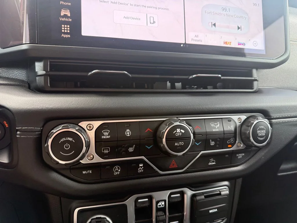 Used 2025 Red Jeep Sahara image 18