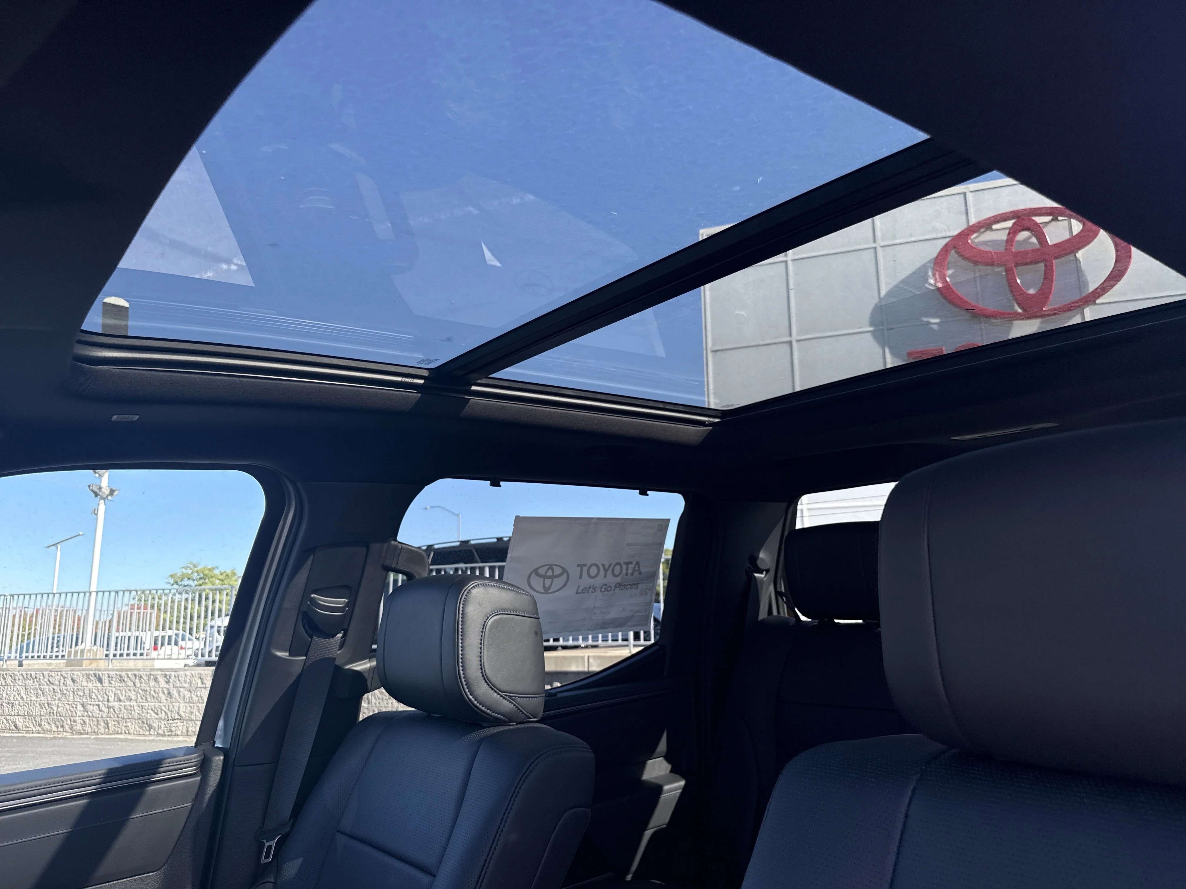 2026 Toyota Tundra Platinum - Photo 17