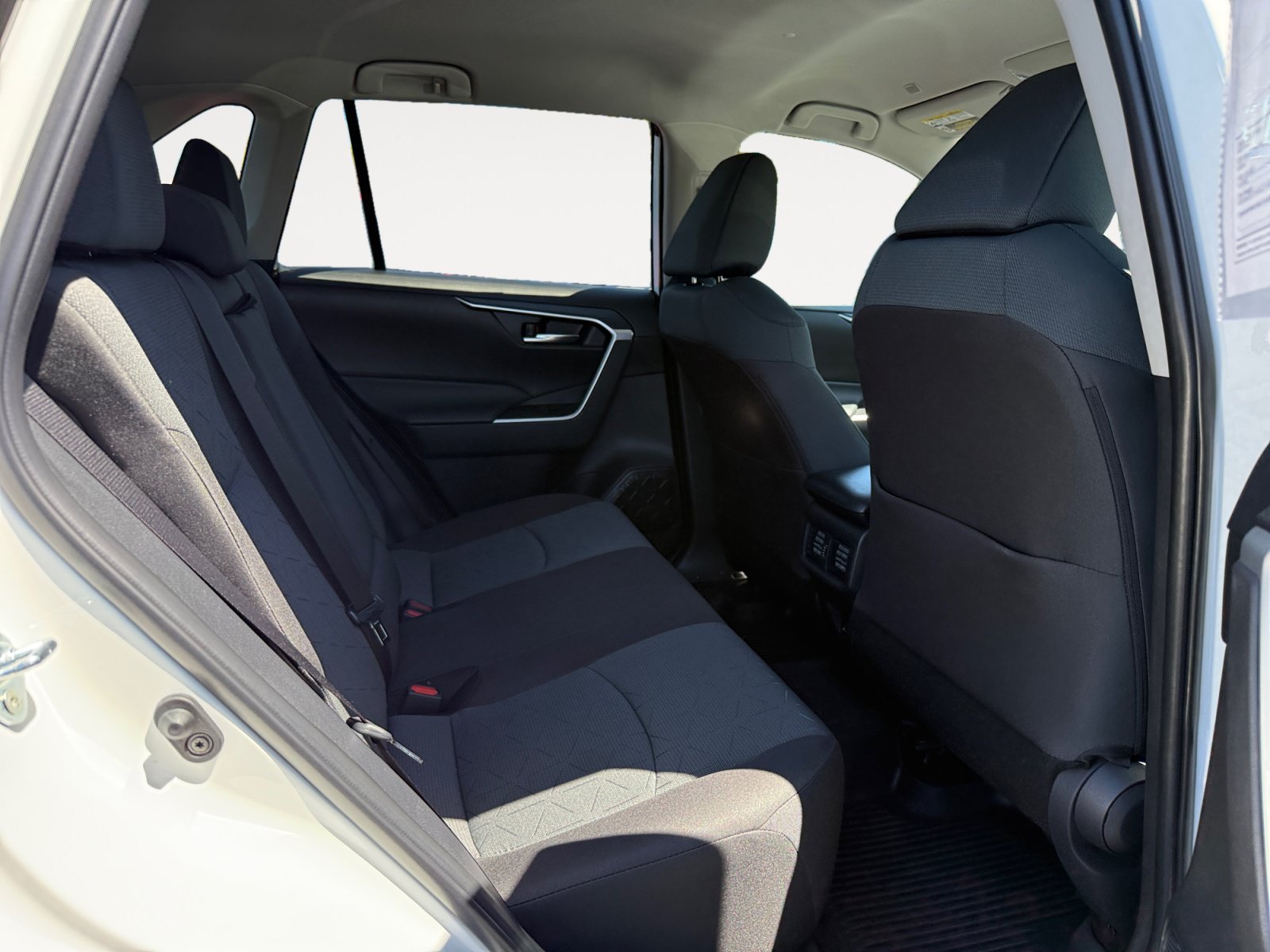 Used 2025 Ice Toyota XLE image 18