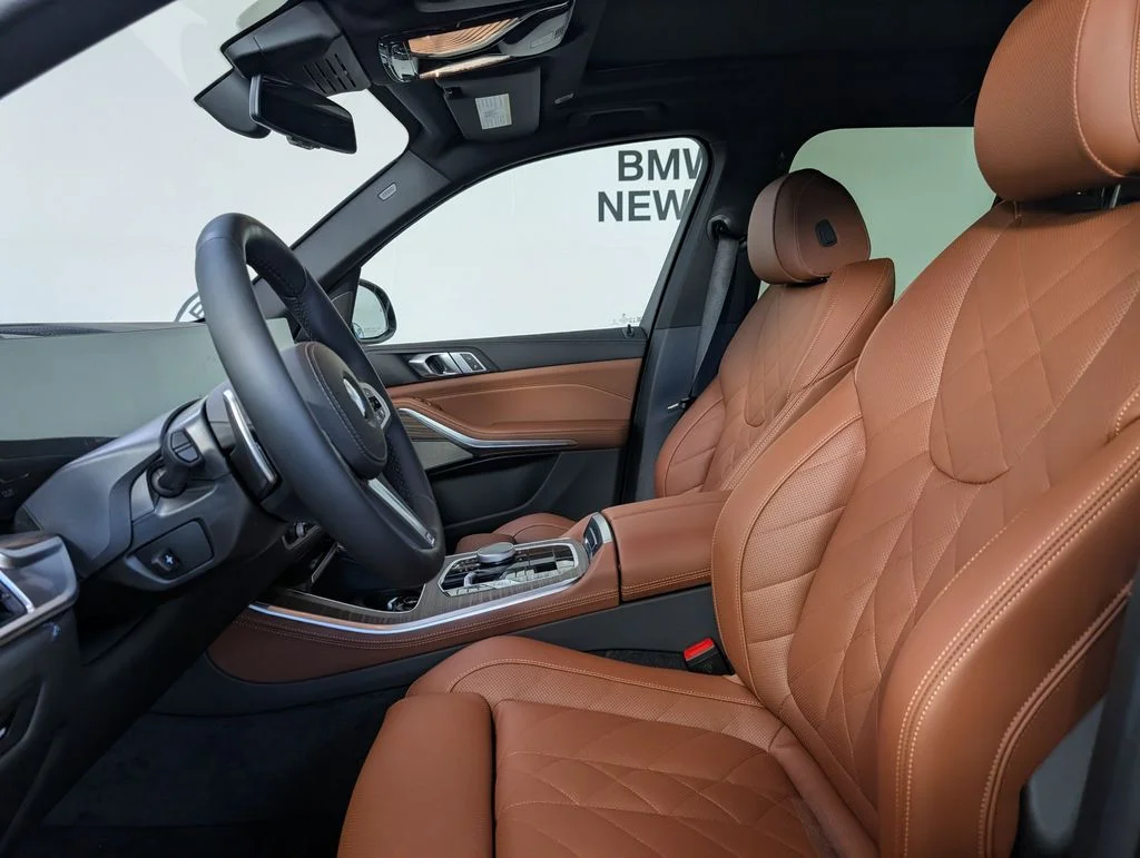New 2026 Black Sapphire Metallic BMW xDrive40i image 2