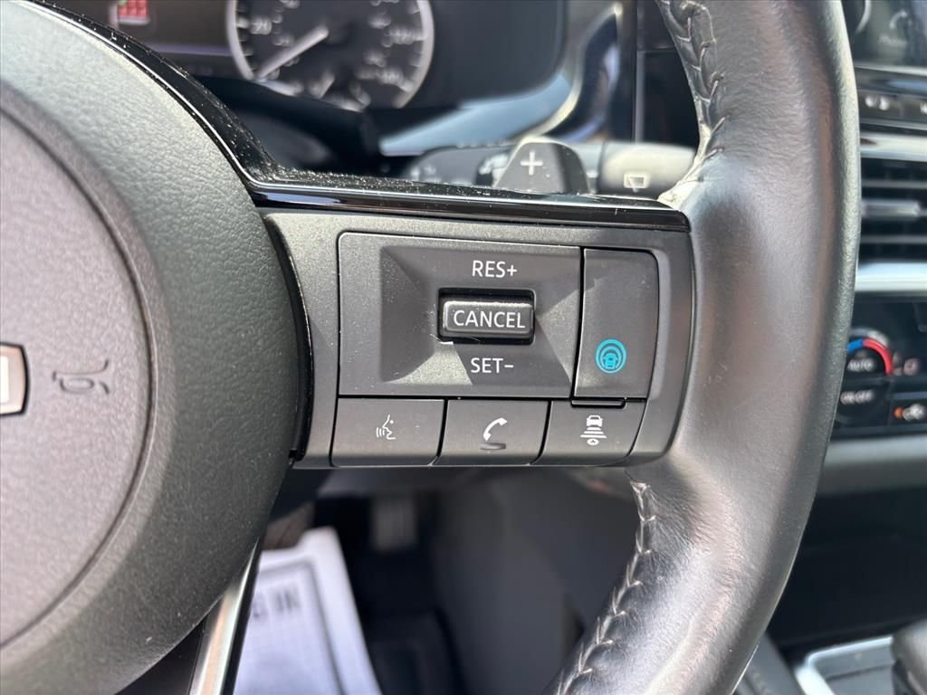 Used 2024 Red Nissan SL image 17