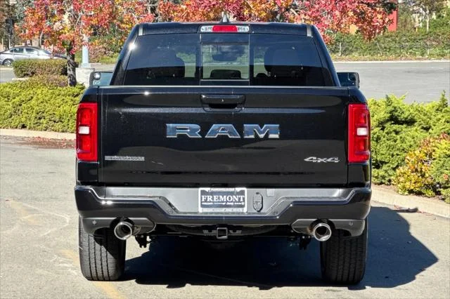 New 2026 Diamond Black Crystal Pearl-Coat Exterior Paint RAM BIG HORN image 4
