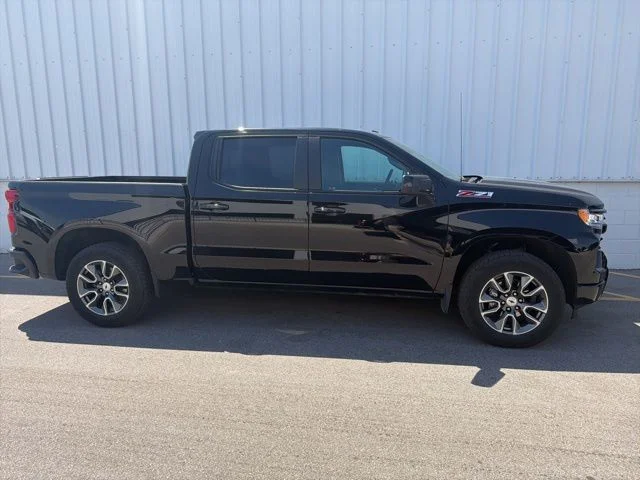 Used 2023 Black Chevrolet RST image 4