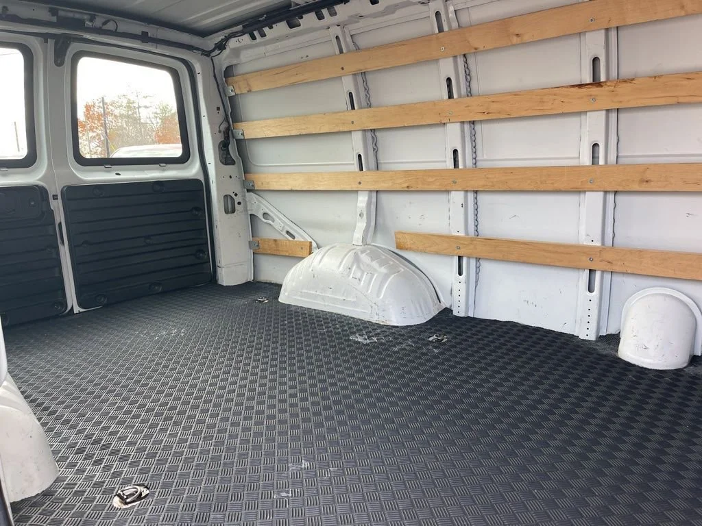 Used 2023 Summit White Chevrolet WT image 21