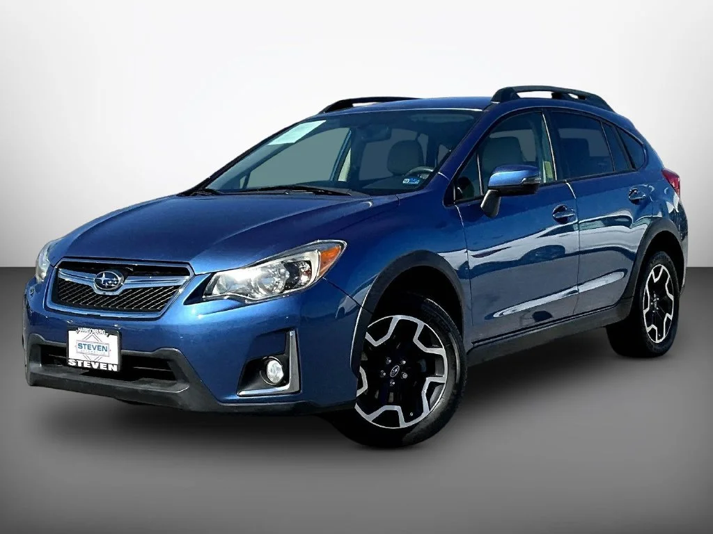 Used 2017 Blue Subaru 2.0i Limited image 3