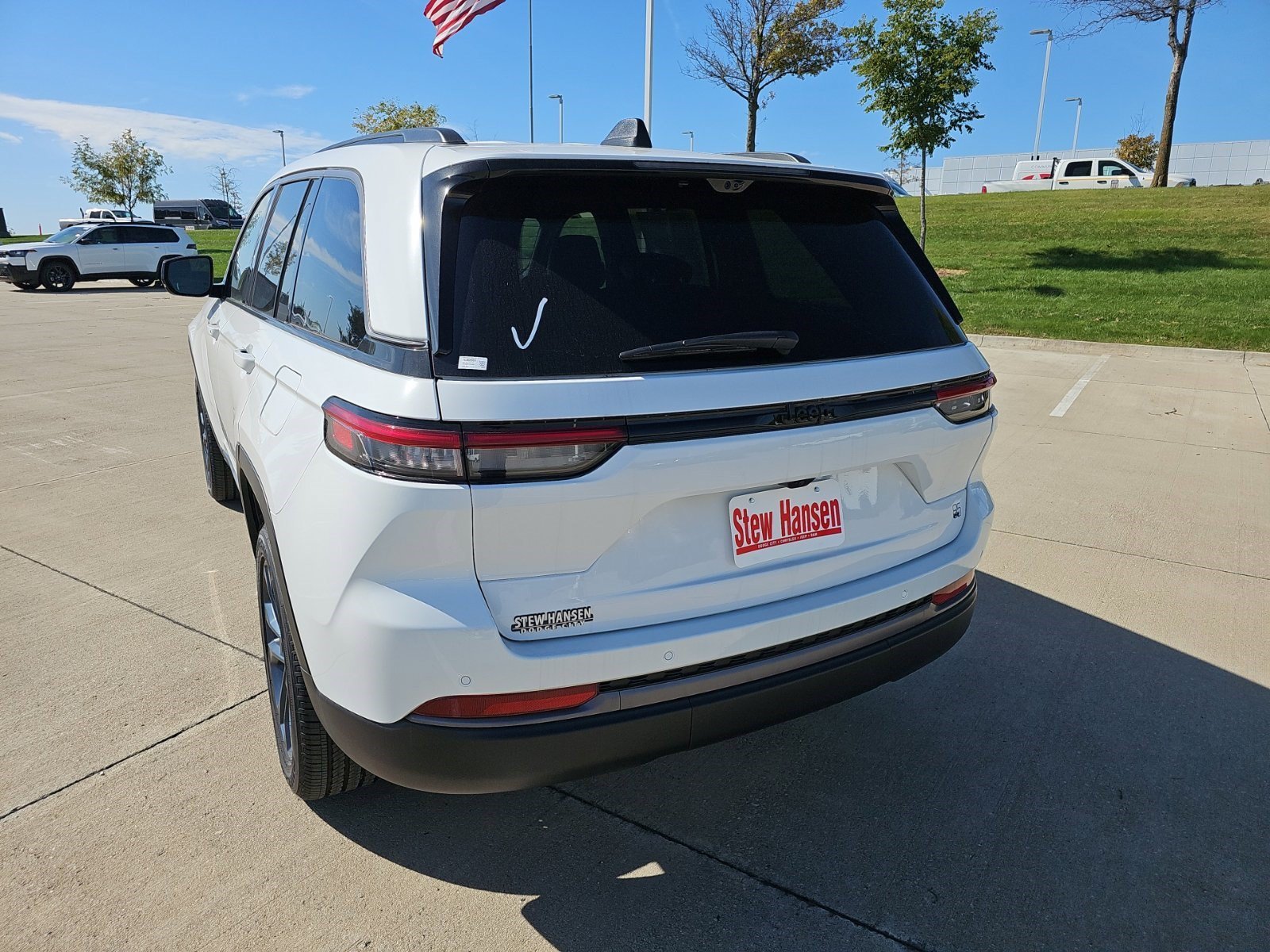 New 2026 Bright White Clearcoat Jeep 85th Anniversary Edition image 3