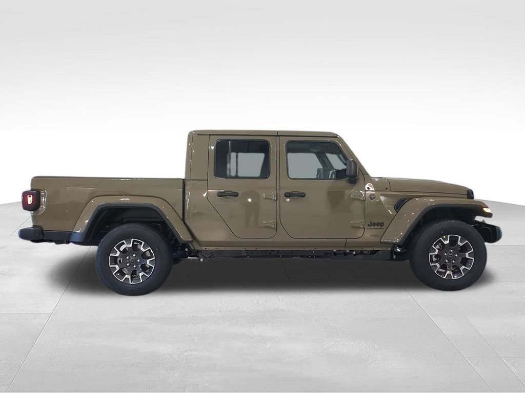 New 2026 Green Jeep Sahara image 9