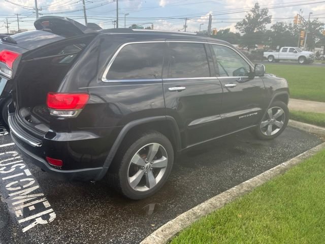 Used 2015 Black Jeep Limited image 3
