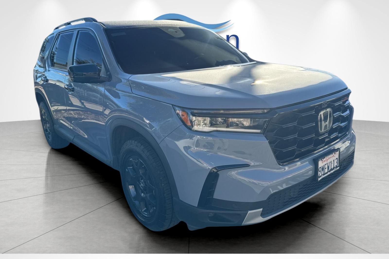 Certified Used 2025 Ggray Honda TrailSport image 2