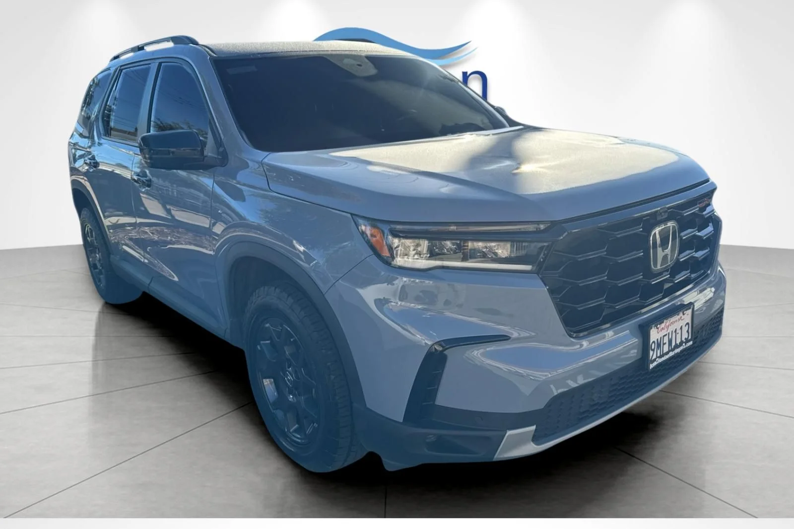 Certified Used 2025 Ggray Honda TrailSport image 2