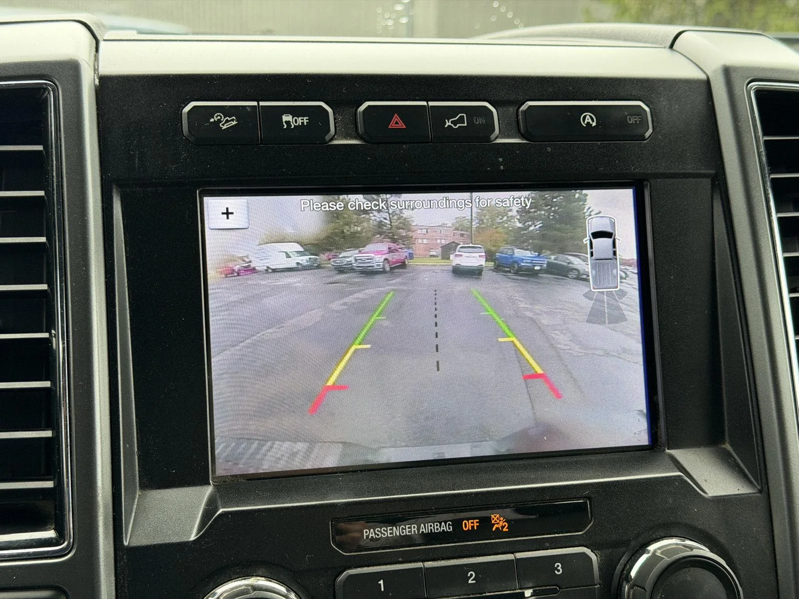 Used 2019 Ruby Red Metallic Tinted Clearcoat/Magnetic Ford XLT image 9