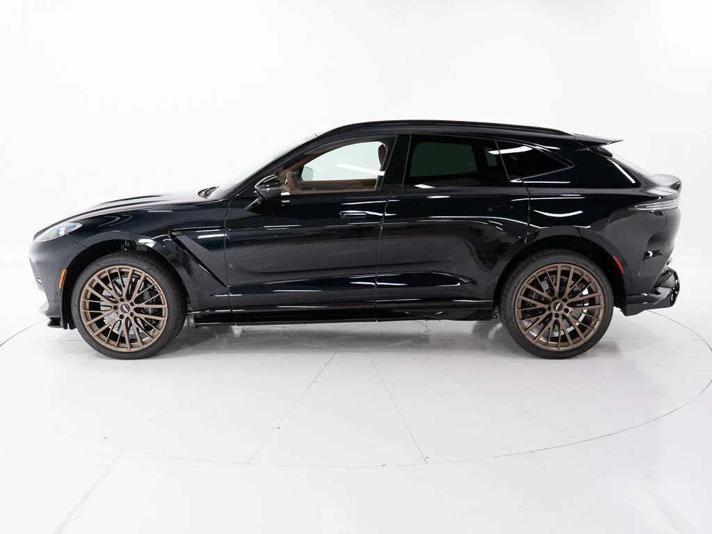 New 2026 Q Oberon Black Aston Martin 707 image 2