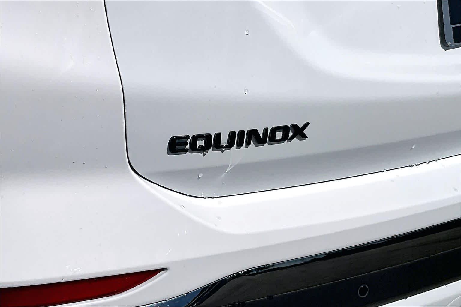 Used 2023 Summit White Chevrolet RS image 10