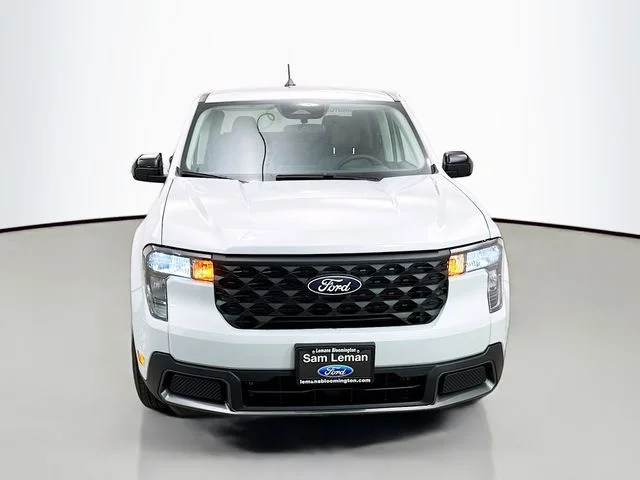 New 2026 Space White Metallic Ford XLT image 2