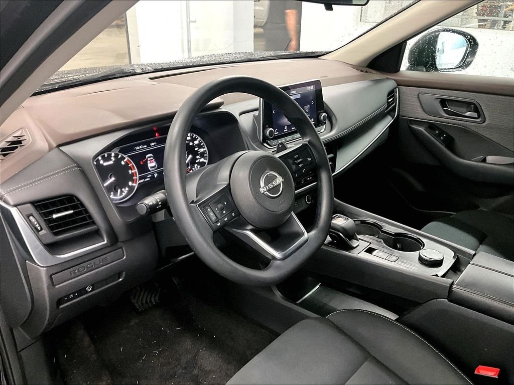 Used 2023 Black Nissan S image 8