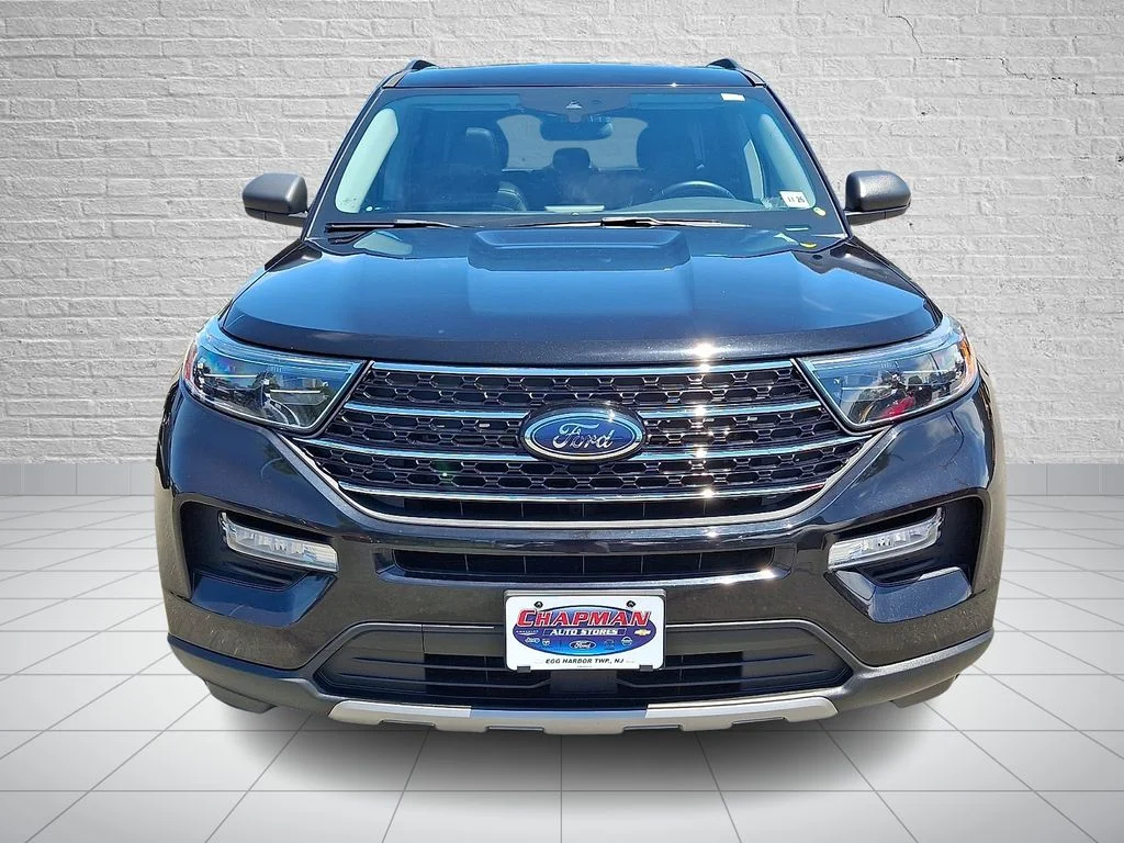 Certified Used 2021 Black Metallic Ford XLT image 3