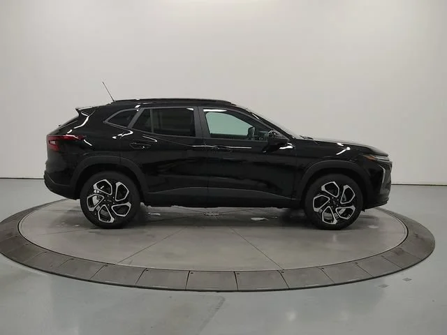 New 2026 Mosaic Black Metallic Chevrolet 2RS image 9