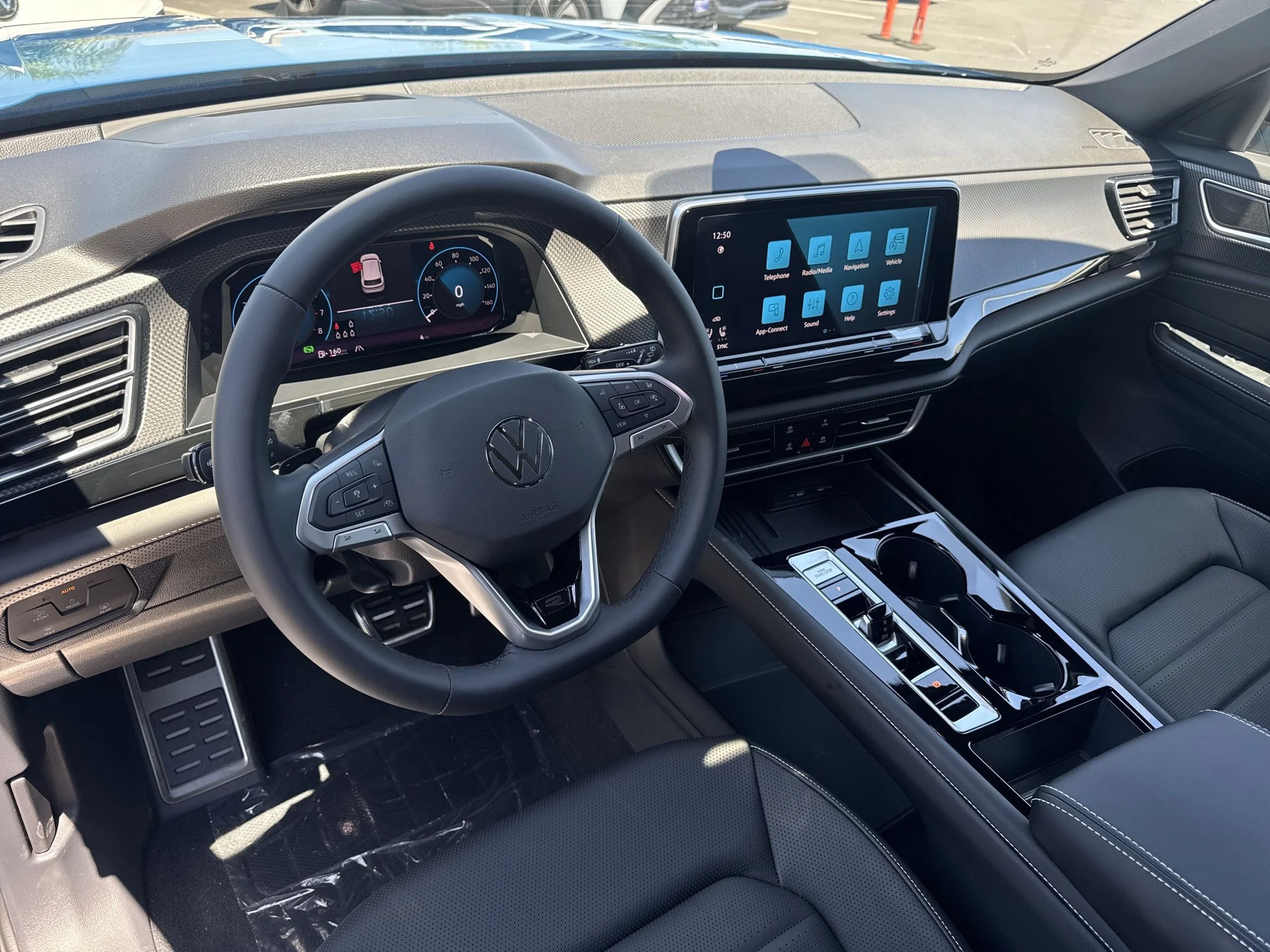 New 2026 Mountain Lake Blue Metallic Volkswagen 2.0T SEL R-Line Black image 15
