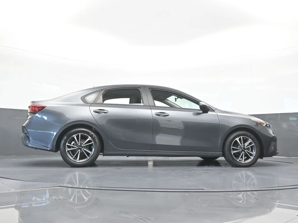 Used 2024 Gravity Gray Kia LXS image 57