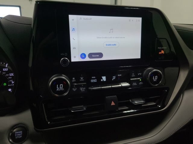 Used 2023 Blueprint Toyota LE image 29