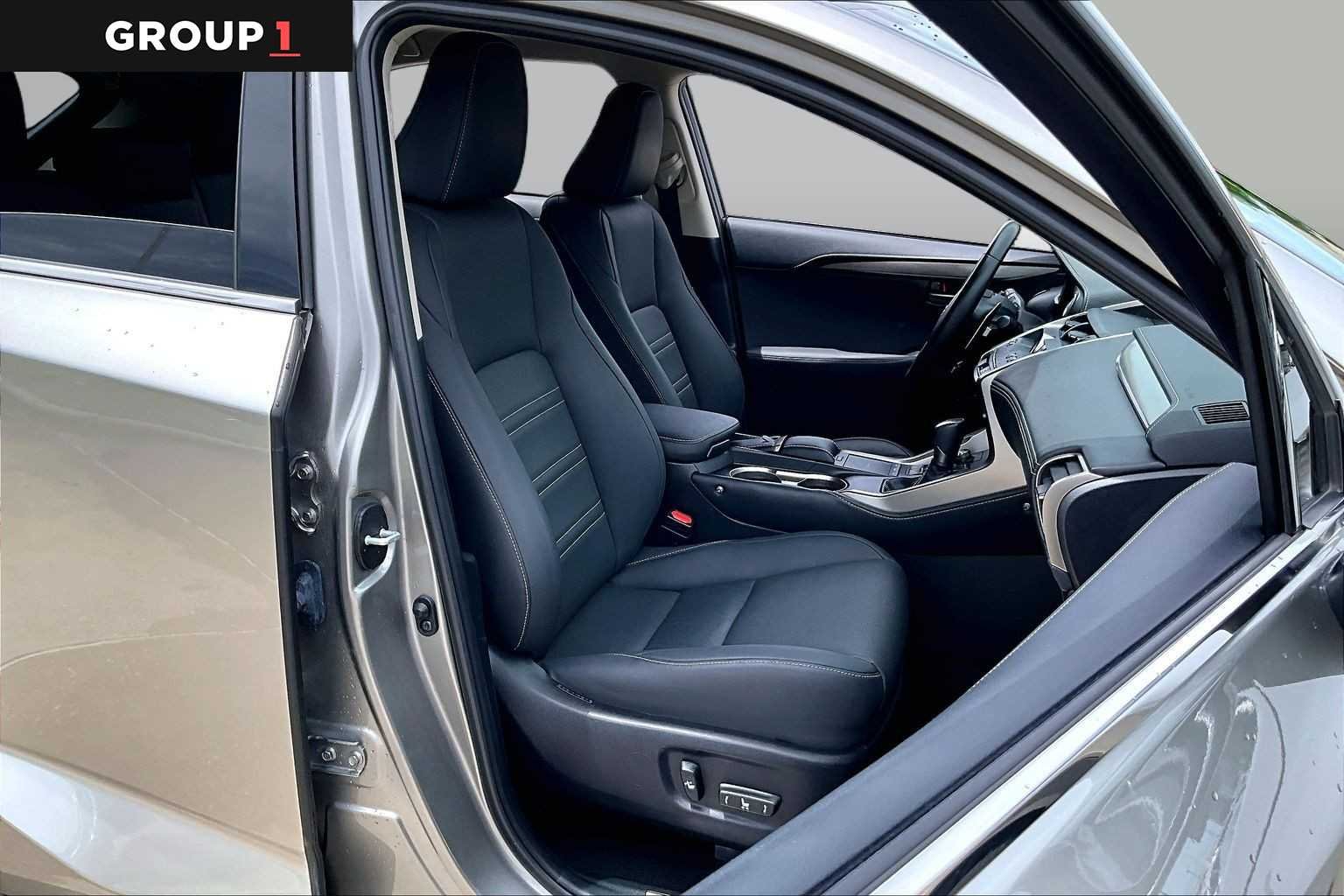Used 2021 Atomic Silver Lexus  image 8