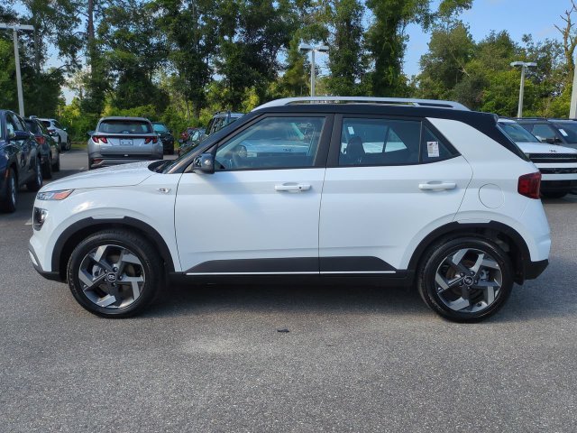 New 2026 White Hyundai SEL w/Two-Tone Roof image 24