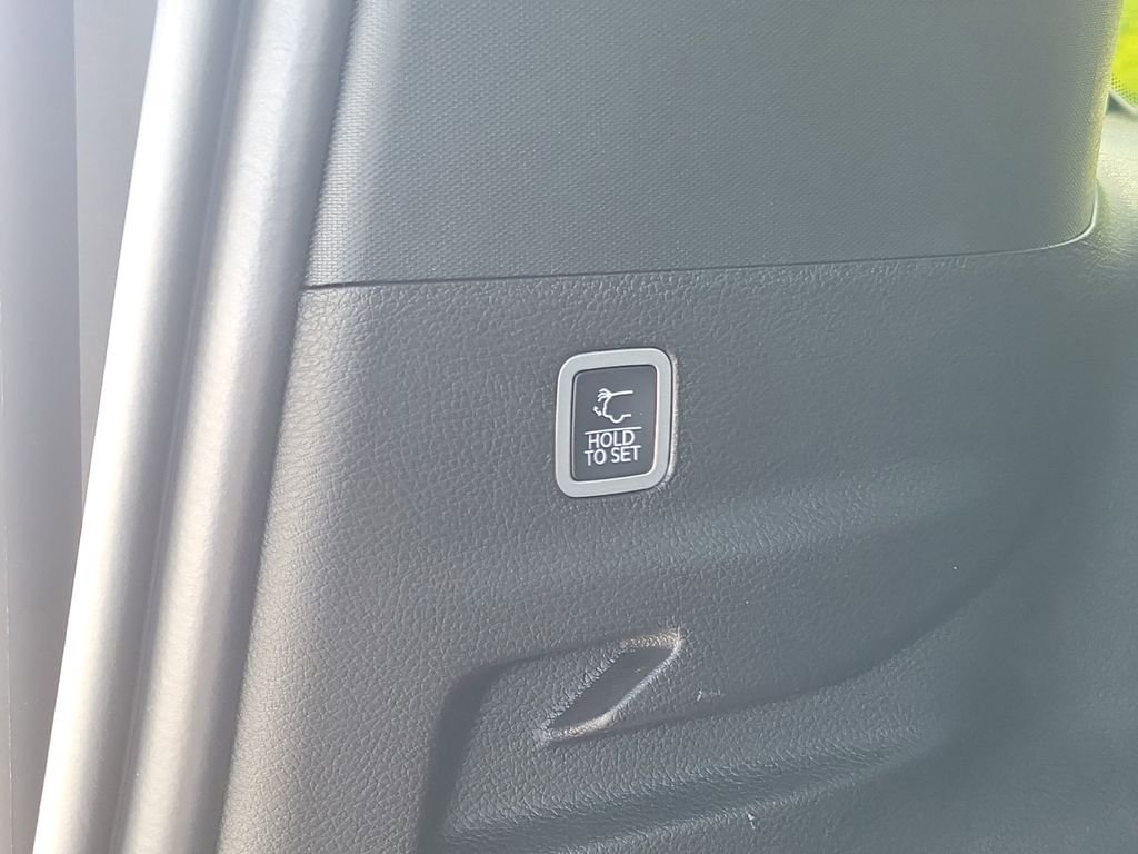New 2026 Bright White Clearcoat Jeep Summit Reserve image 9