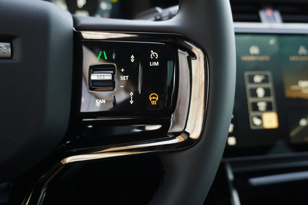 2026 LAND ROVER RANGE ROVER EVOQUE - Image 17