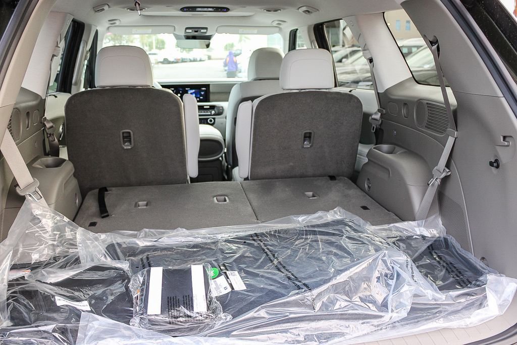 New 2026 Green Hyundai SEL Premium image 26