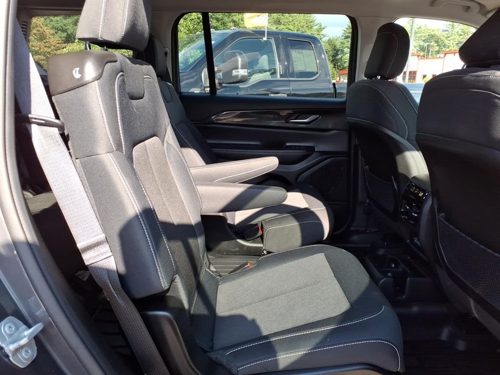 Certified Used 2023 Metallic Jeep Laredo image 11