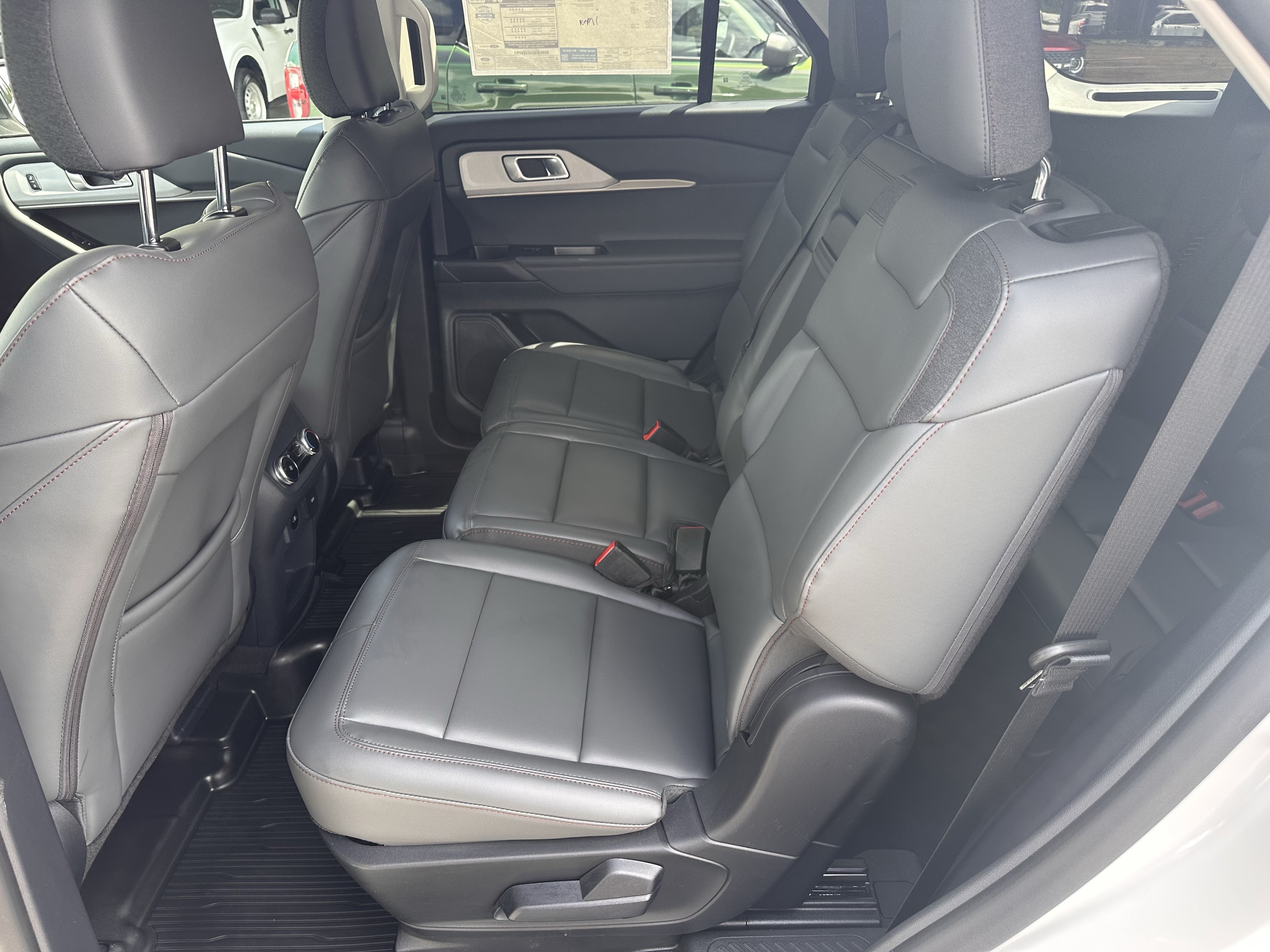 New 2026 Star White Metallic Tri-Coat Ford Active image 12