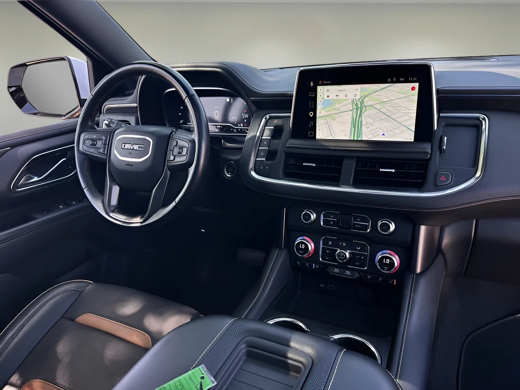 Used 2023 White GMC AT4 image 8