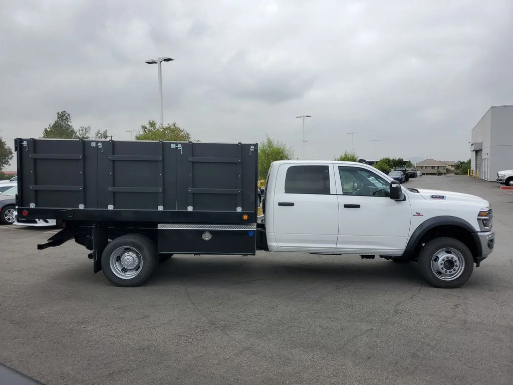 New 2025 Bright White Clear-Coat Exterior Paint RAM Tradesman image 11