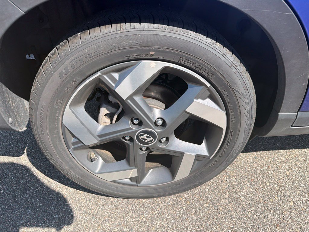 Used 2025 Blue Hyundai SEL image 10