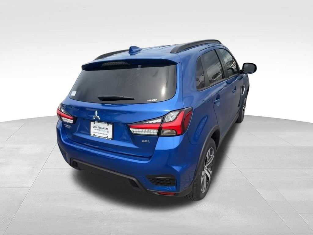 New 2026 Blue Mitsubishi 2.4 SEL image 8