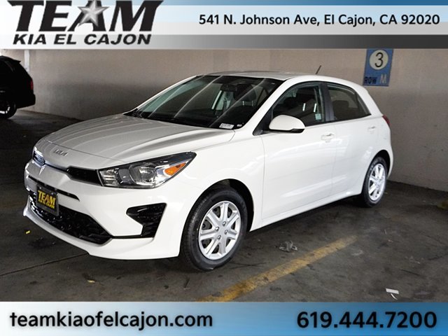 Used 2022 White Kia S image 1