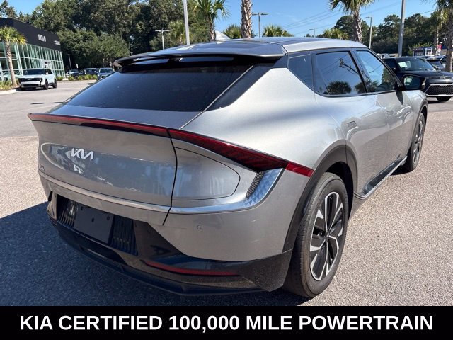 Used 2023 Gray Kia Wind image 5
