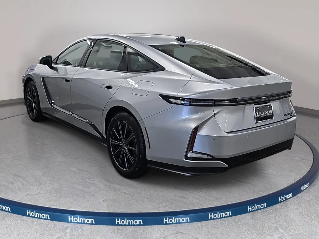 New 2026 Iridium Lexus PREMIUM AWD image 7